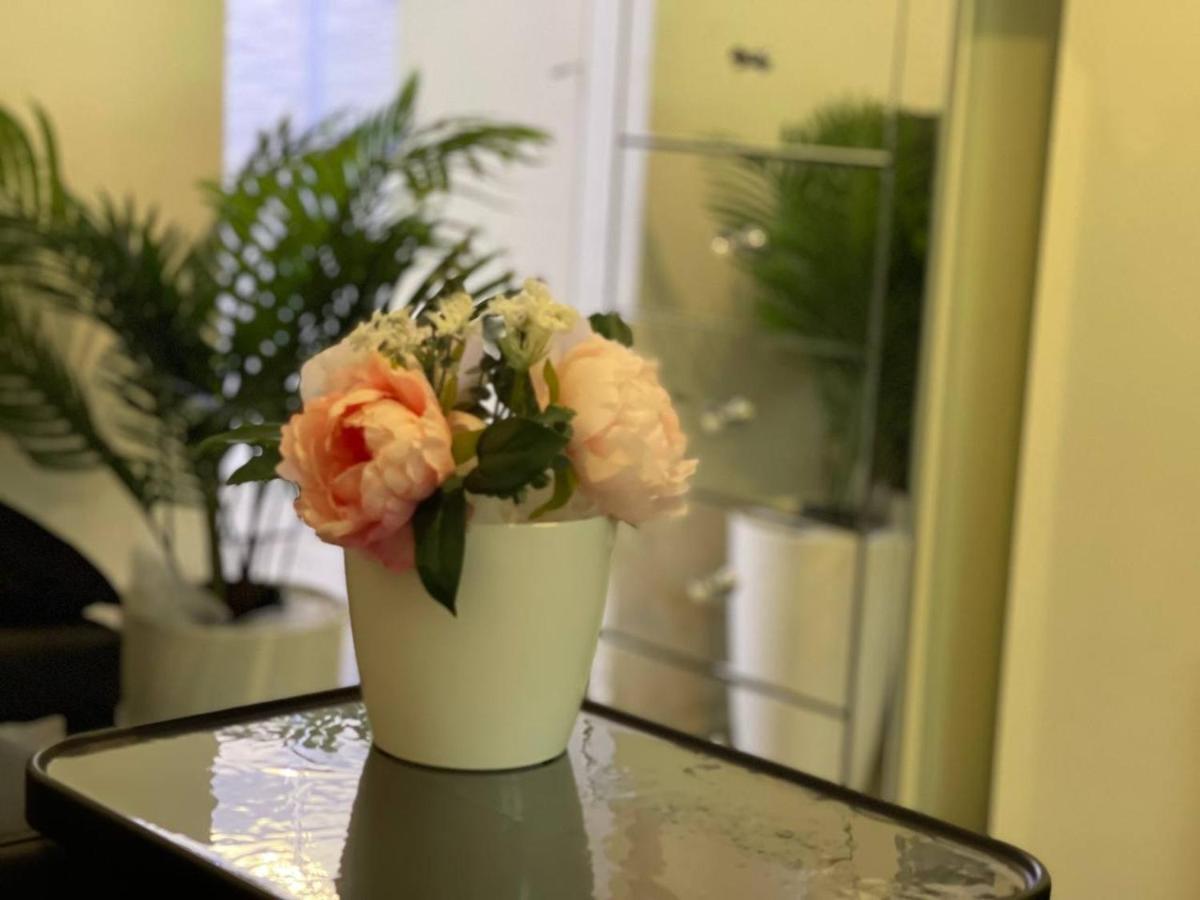 Luxury Room En Μαδρίτη Εξωτερικό φωτογραφία