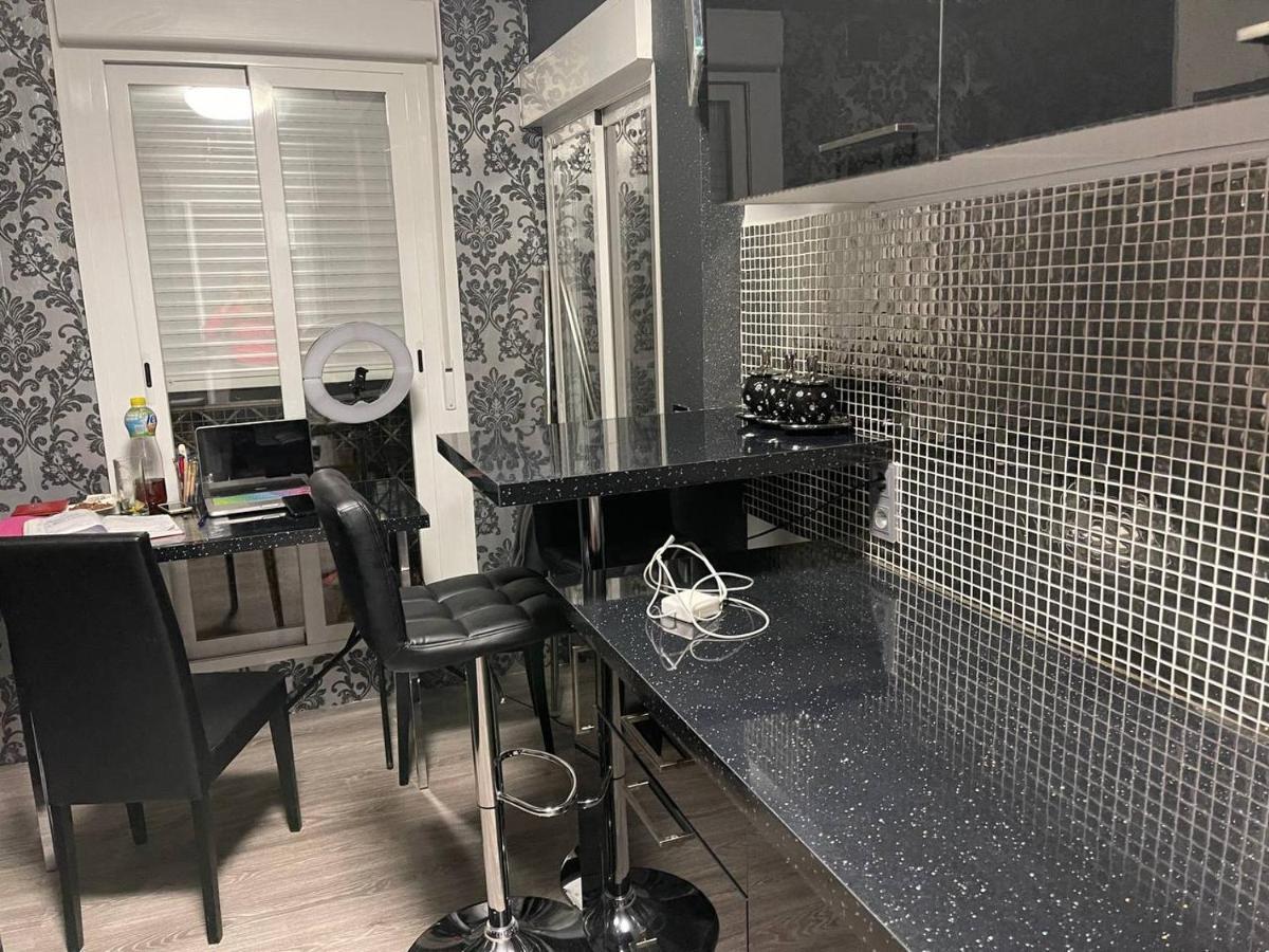 Luxury Room En Μαδρίτη Εξωτερικό φωτογραφία