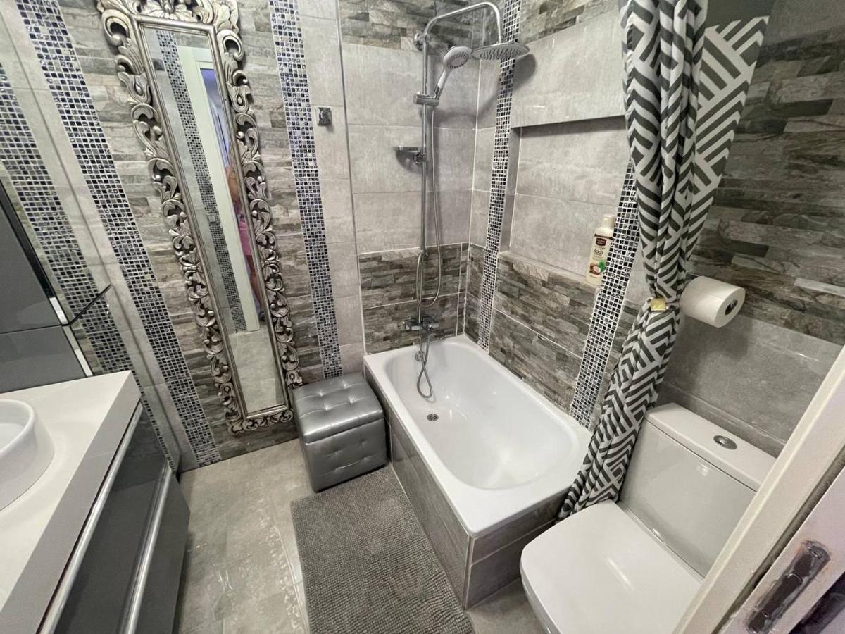 Luxury Room En Μαδρίτη Εξωτερικό φωτογραφία