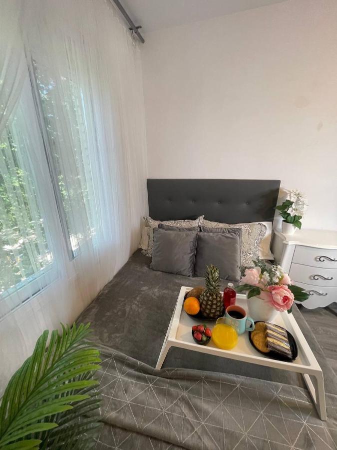 Luxury Room En Μαδρίτη Εξωτερικό φωτογραφία